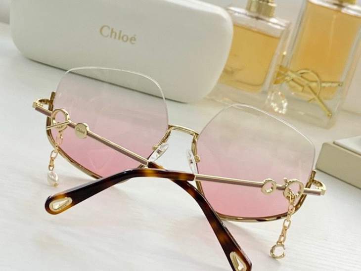 Picture of Chloe Sunglasses _SKUfw40459405fw